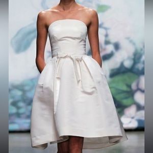 Monique Lhuillier bridal dress from 2012 collection